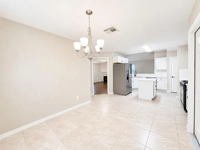 1823 Strongs Ct — Photo 20