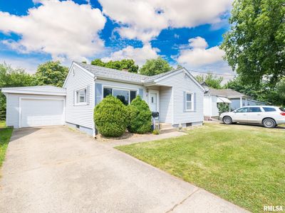 3 Starcevich Ct, Pekin, IL, 61554