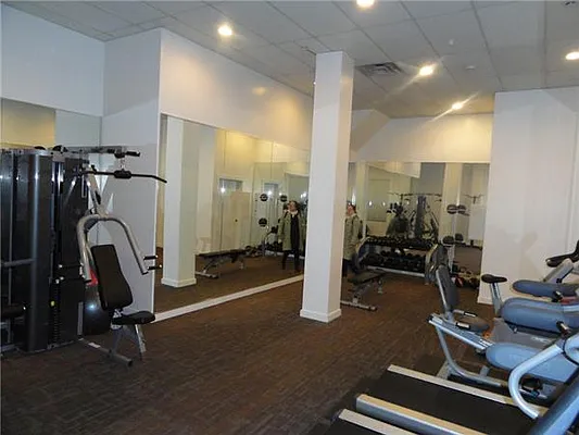 Rented by Bank Neary | media 20