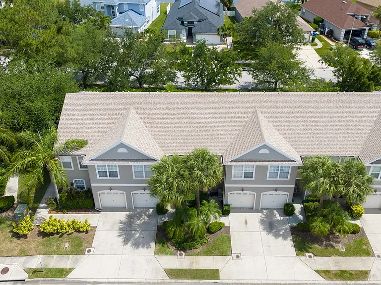 671 Vallance Way NE — Photo 39