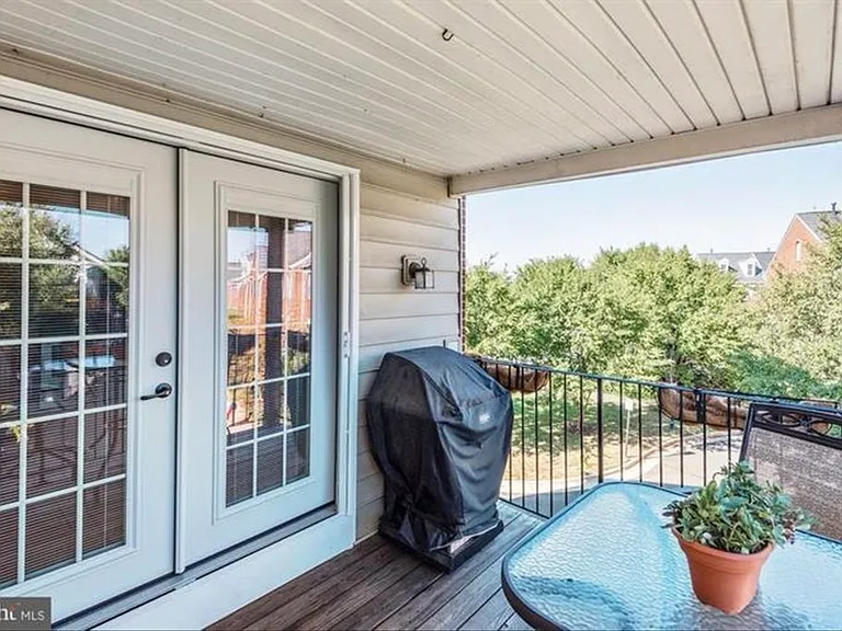 1617 Potomac Greens Dr #B — Photo 34