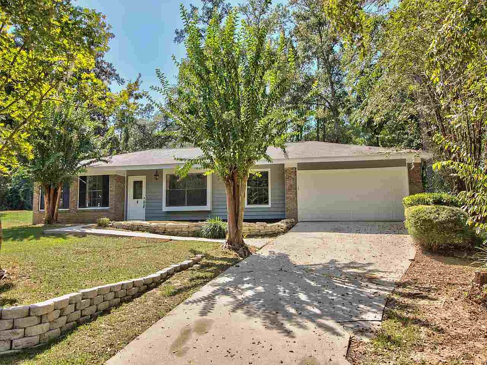 1st image of 3204 Langley Cir