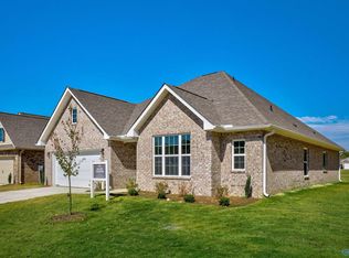 601 Magnolia Cv Ln SW, Hartselle, AL 35640