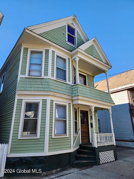 2nd image of 11 Ingersoll Avenue