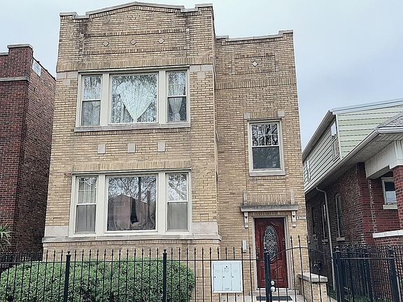 2nd image of 6011 S Whipple St