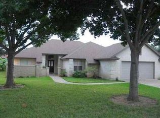 509 Saint James Dr, Laredo, TX 78041