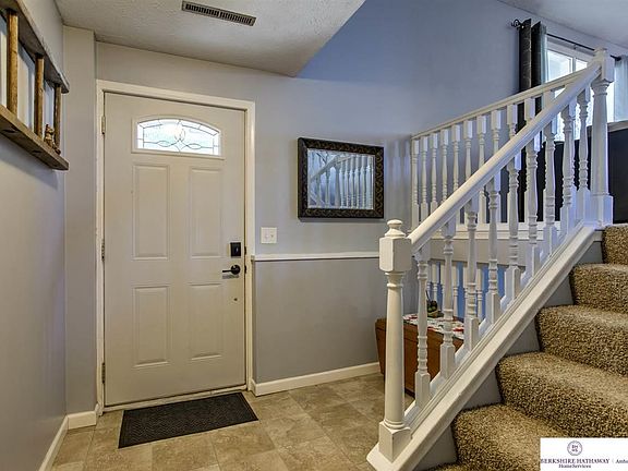 4th image of 10608 Jamestown Dr