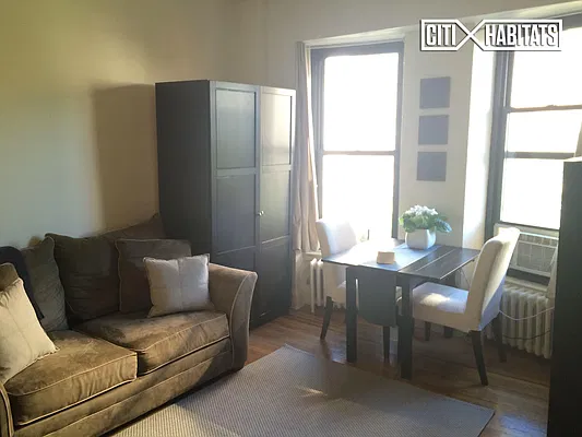 Rented by Citi Habitats | media 31