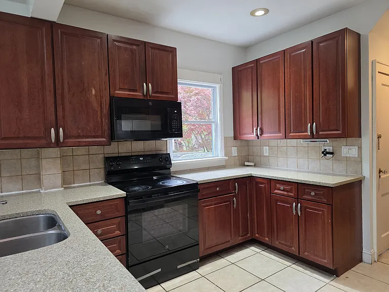 454 Round Lake Park Rd — Photo 8