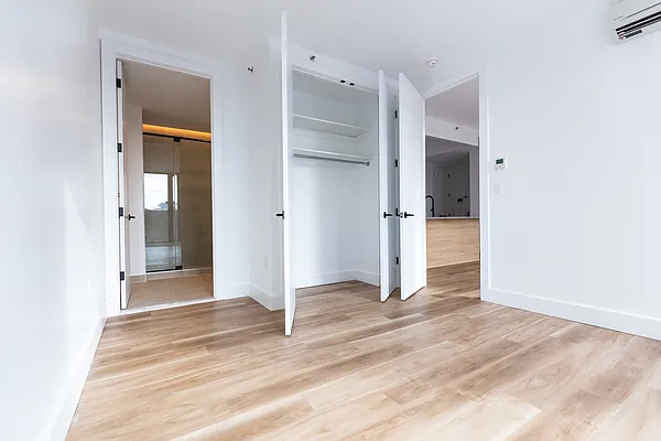 Rented by Nooklyn NYC LLC | media 40