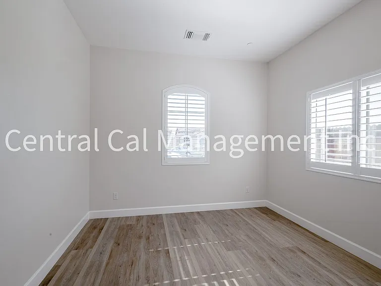 9029 Almond Creek Dr — Photo 4