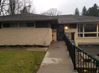 5332 Overlook Glen Dr, Pittsburgh, PA 15236