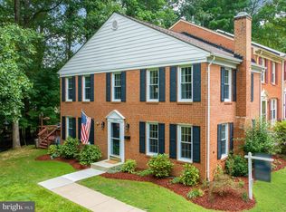 2304 Horseferry Ct, Reston, VA 20191