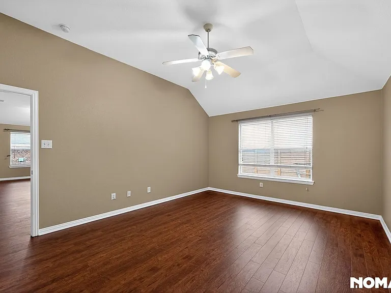 409 Lois Ln — Photo 24