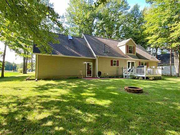 2nd image of 6930 Club House Dr E