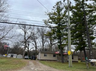 28661 West Rd, New Boston, MI 48164