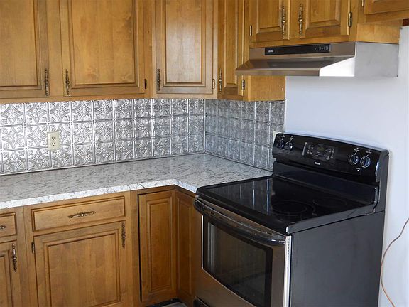 5th image of 1011 W Summey Ave