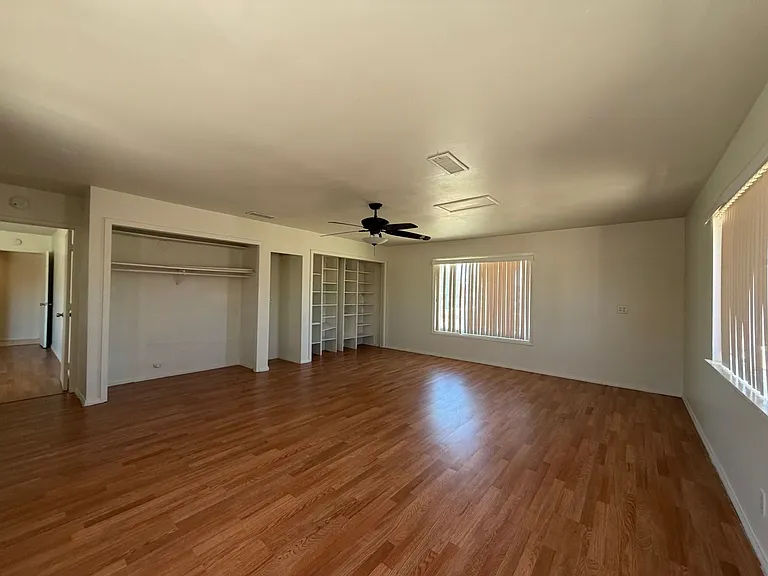 29205 Exeter St — Photo 38