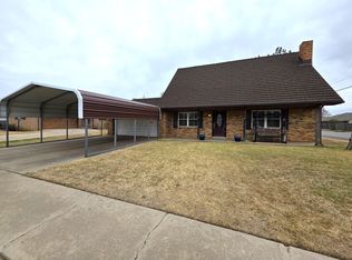 1800 N Zimmers St, Pampa, TX 79065