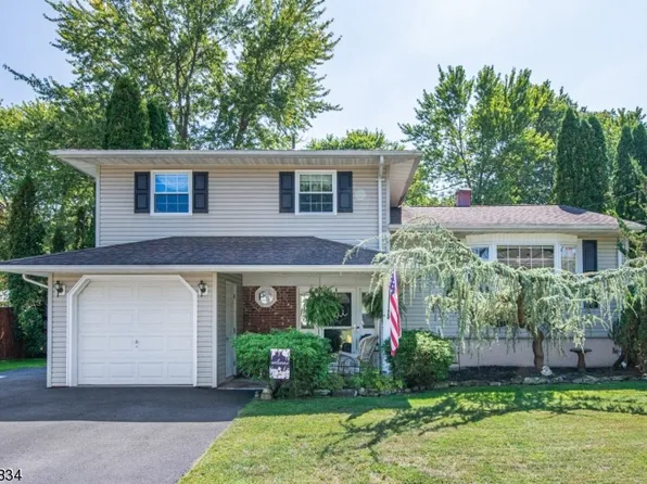 12 Sherman Pl, Mount Olive Twp., NJ 07836