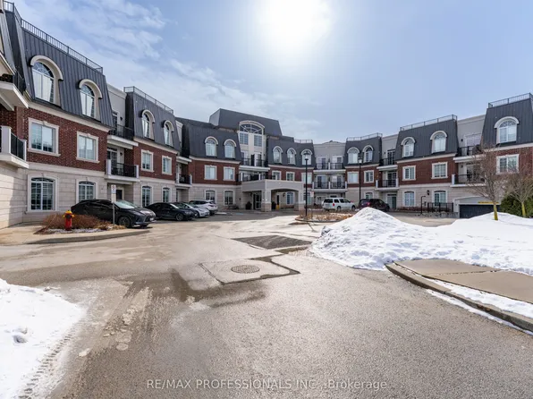 2300 Upper Middle Rd W Unit 228, Oakville, ON L6M 0T4