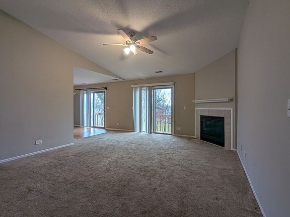 3rd image of 300 Woodridge Cir Unit C