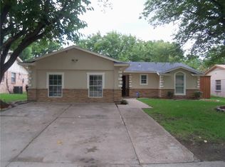 2111 Red Bud Ln, Plano, TX 75074