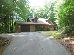 79 Home Ln, Sapphire, NC 28774