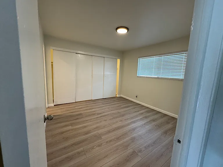 331 S Idaho St #D — Photo 3