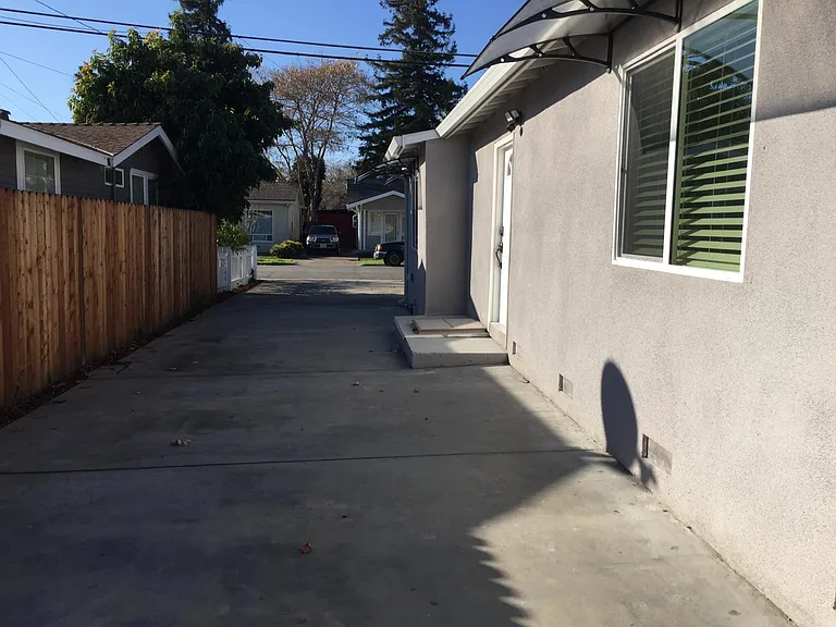 374 Raymond Ave — Photo 16