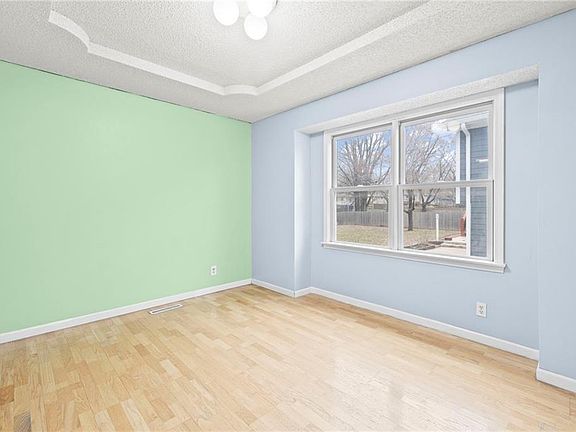 5th image of 1818 E 152nd Ter