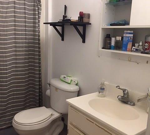 5th image of 831 Whalley Ave #12