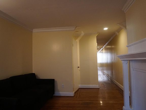 2nd image of 5440 Sansom St #1