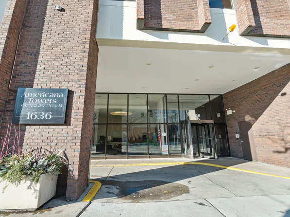 1636 N Wells St APT 505, Chicago, IL 60614