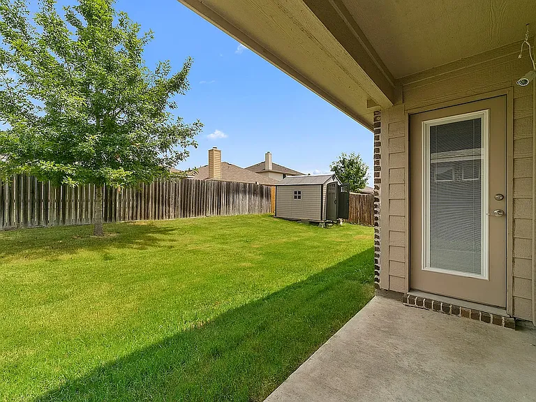485 Harding Ln — Photo 37