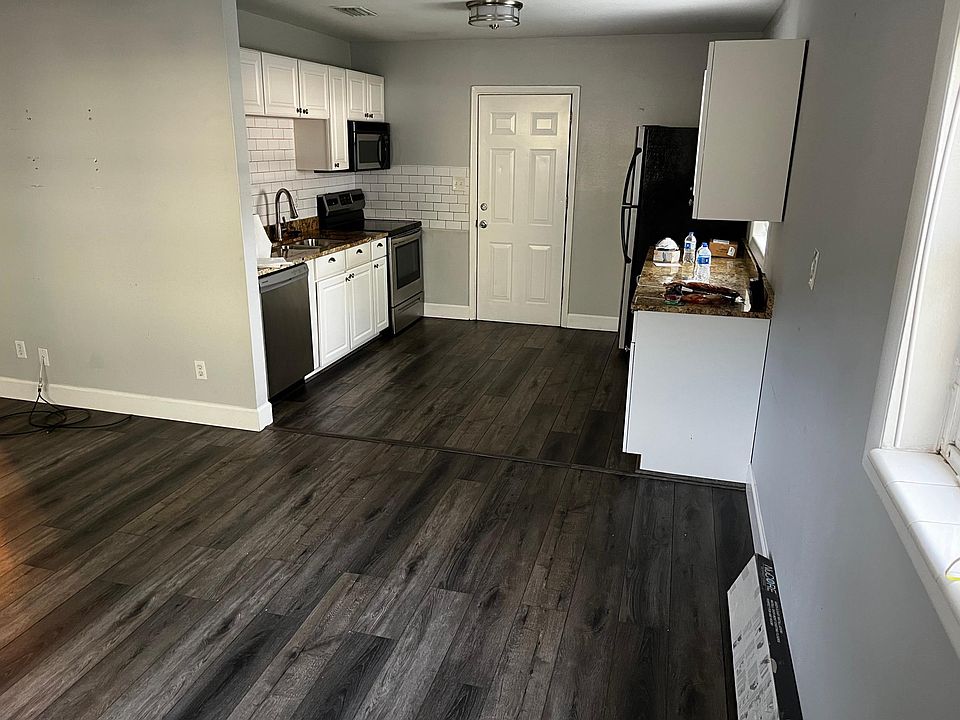 1st image of 3313 Santiago St #A-b