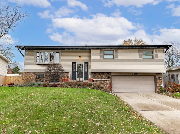 1006 Hanover Ln, Dyer, IN 46311