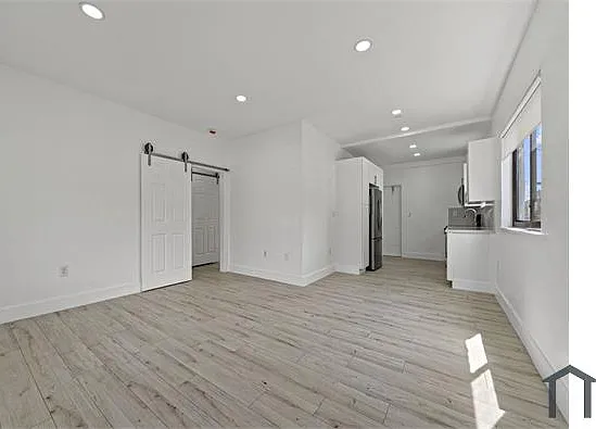 14430 NE 5th Pl #3 — Photo 6