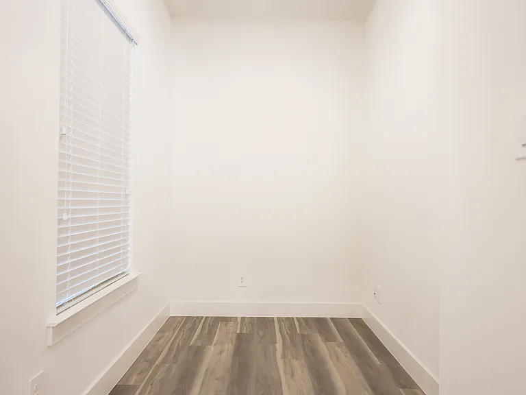 808 Eaglescliffe Lndg — Photo 9