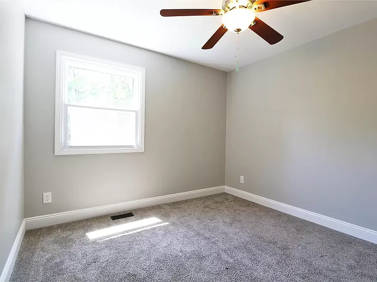 1929 Squires Way Ct — Photo 30