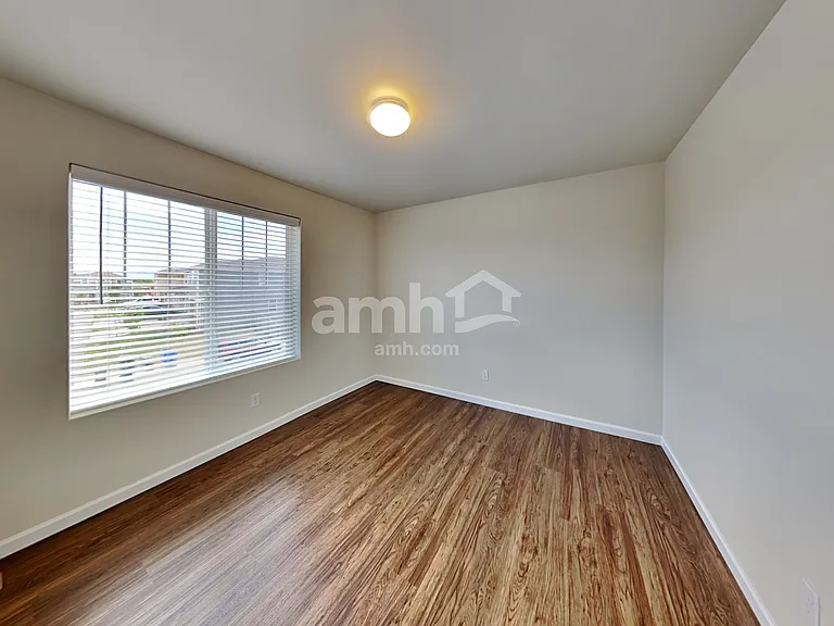18952 112th Avenue Ct E — Photo 16