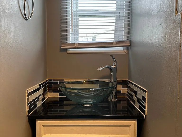 1604 S Oakdale Dr — Photo 14