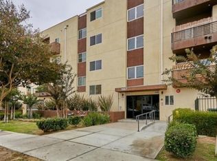 1167 S Hoover St, Los Angeles, CA 90006