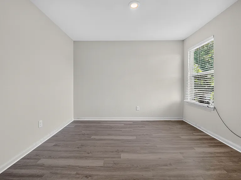 169 Allington Cir — Photo 22