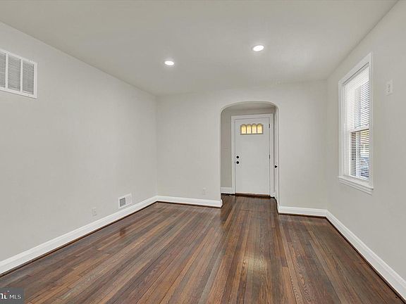 4th image of 7121 Baltimore Annapolis Blvd