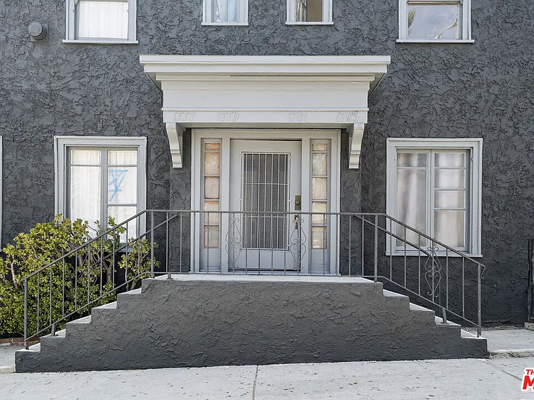 1777 N Gower St #1781 — Photo 8