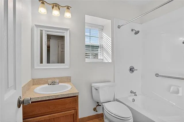 2221 Neyrey Dr — Photo 8