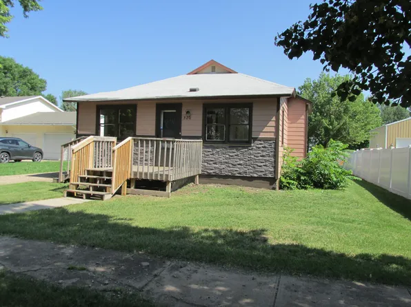 520 4th St, Alexandria, SD 57311