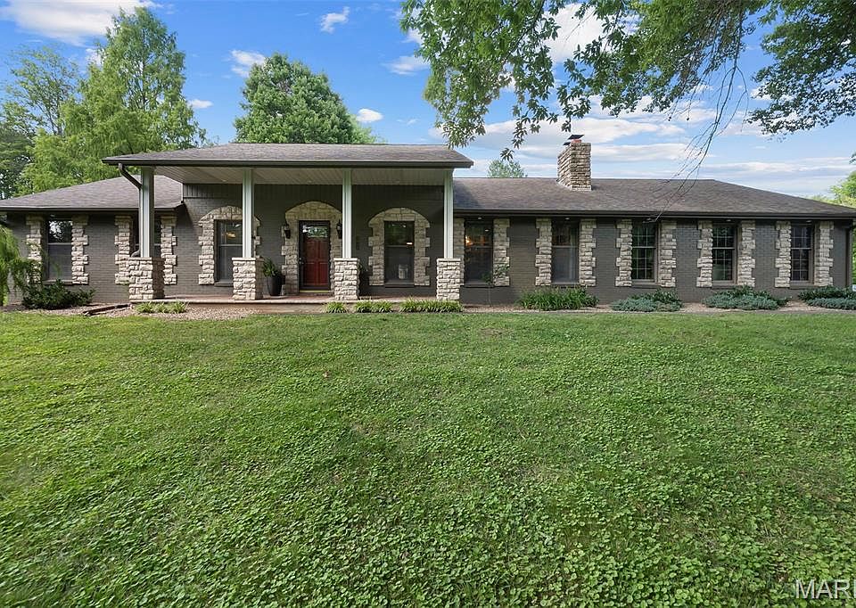 1st image of 1024 Wolf Ln