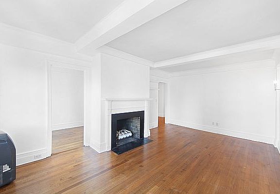 5th image of 865 1st Ave #15-B